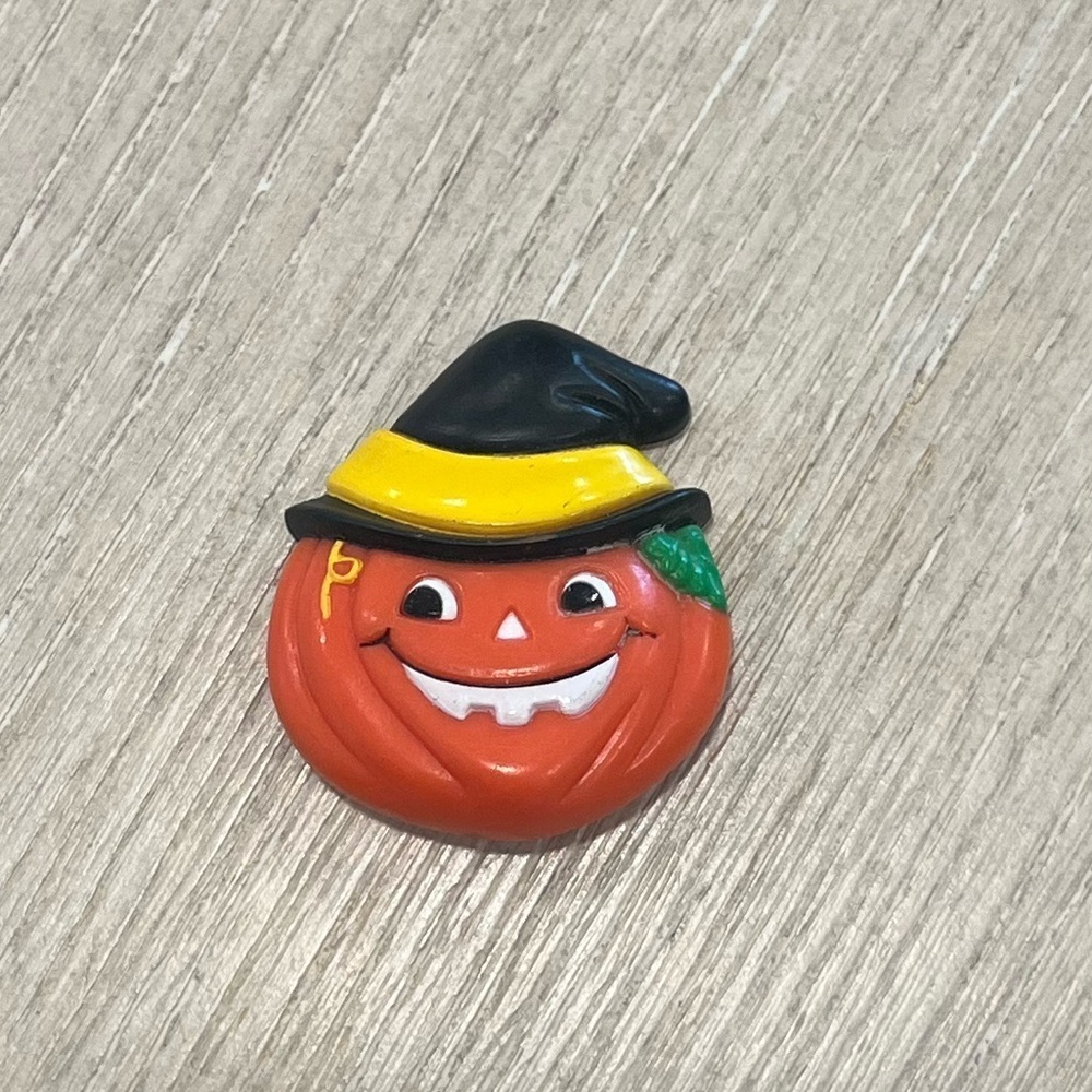 Vintage Russ Halloween Pin